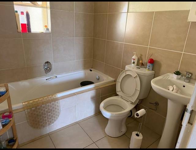 2 BEDROOM PROPERTY TO RENT IN ORMONDE